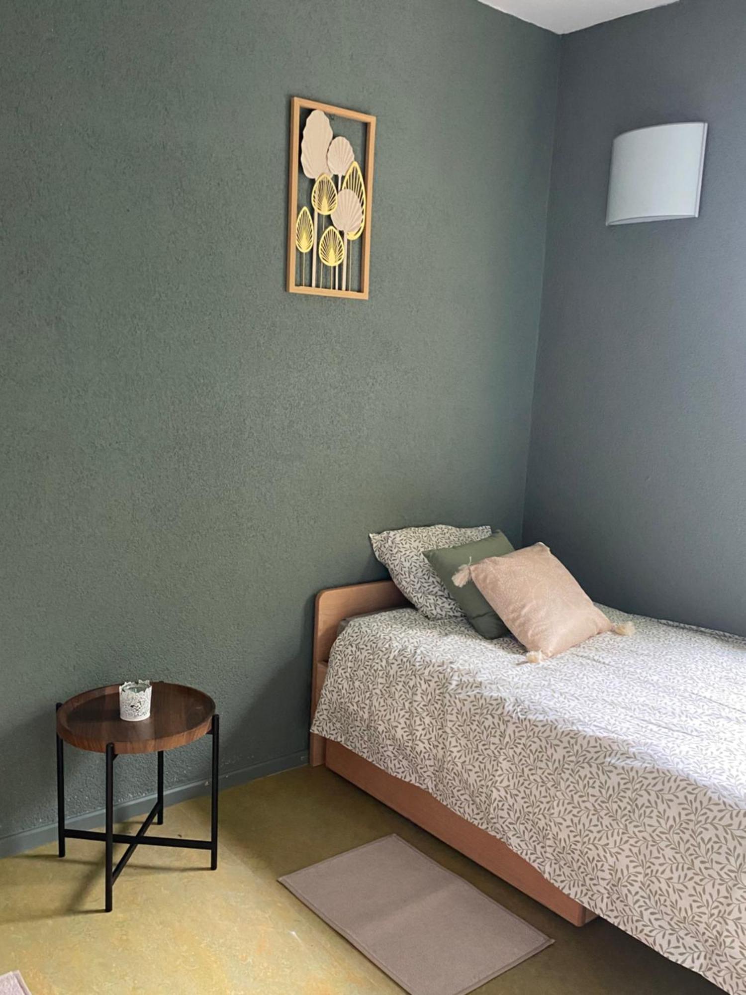 Gite Des 3 Lacs Hotel Virton Buitenkant foto